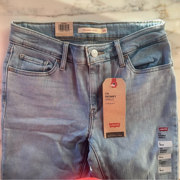 711 Levi’s skinny ankle jeans - Picture 4 of 8
